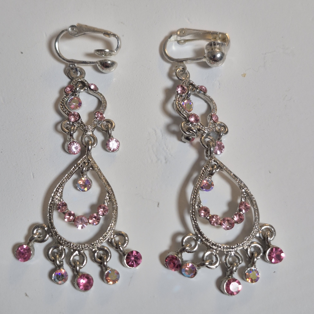 Elegant Pink Rhinestone and Silver-tone Chandelier Dangle Drop Clip-on Earrings
